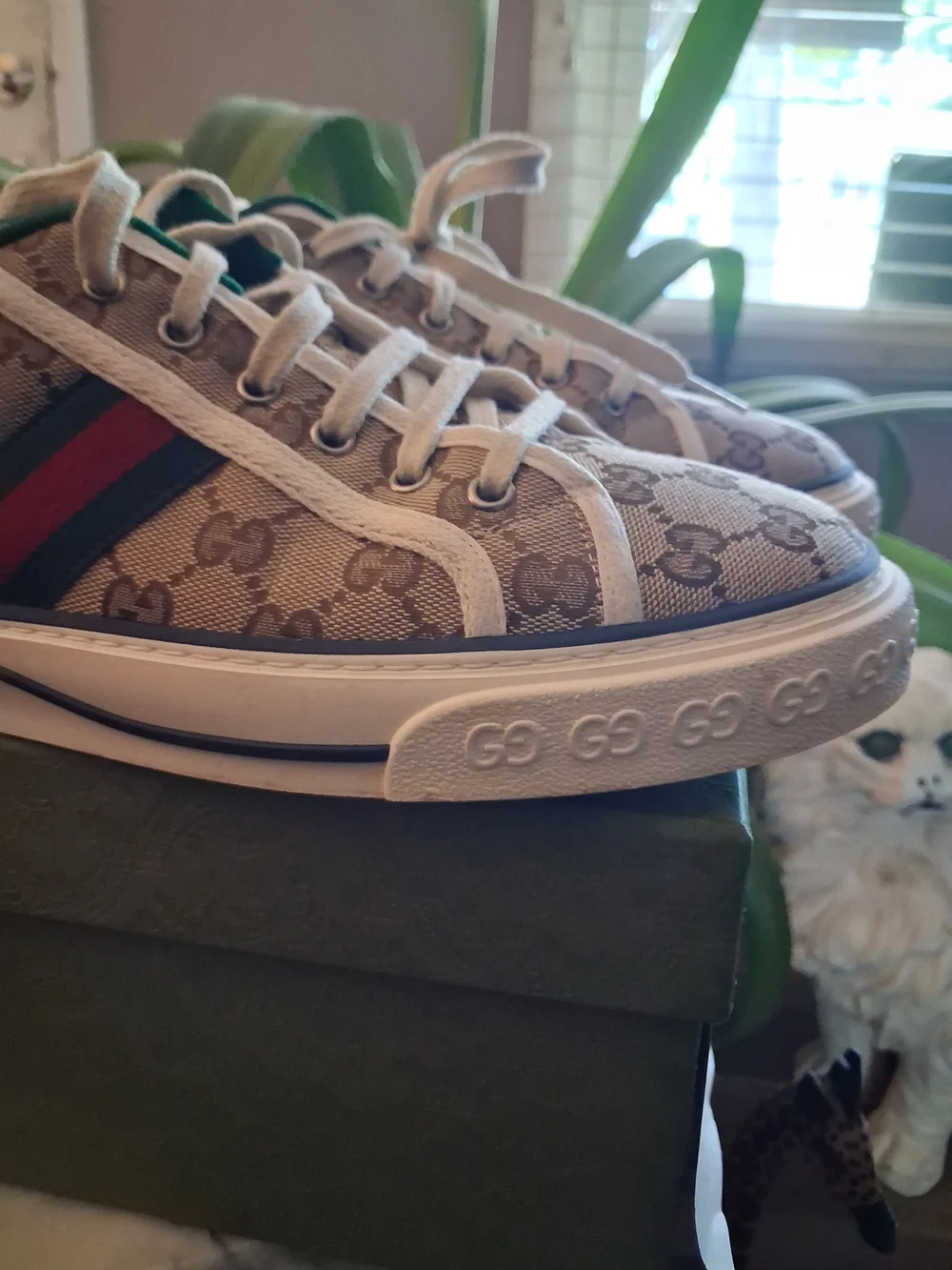 Gucci Beige GG Canvas Low-Top Sneakers